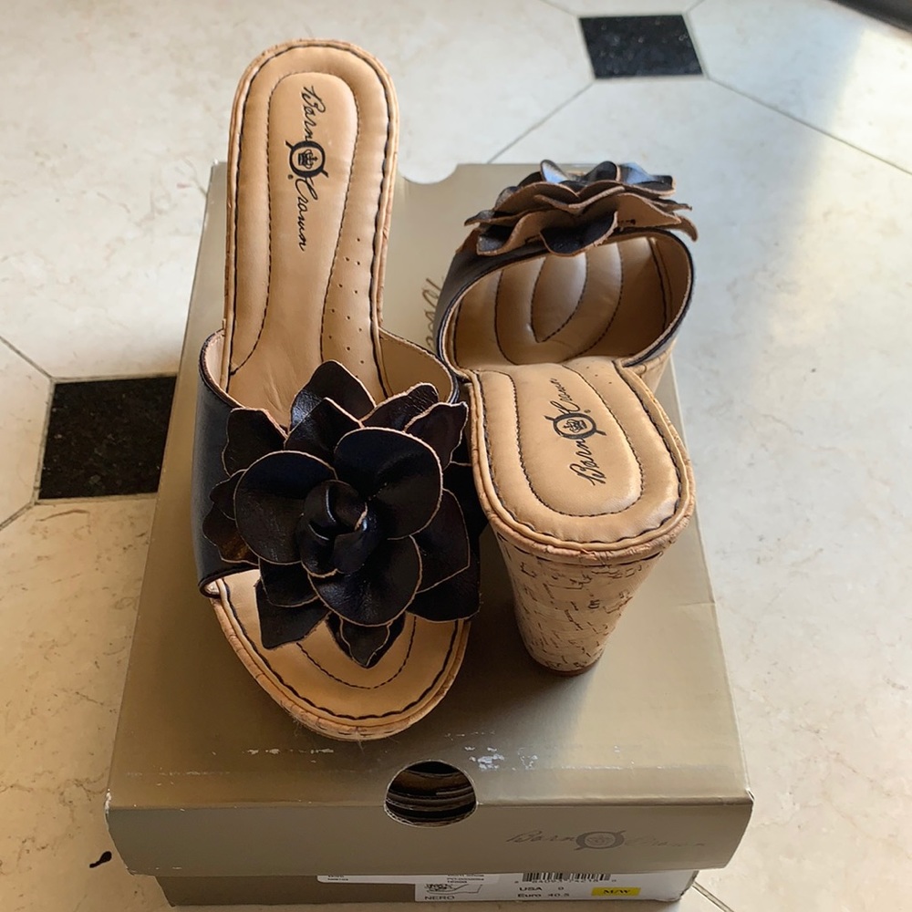 Born Nero Wedge leather sandals